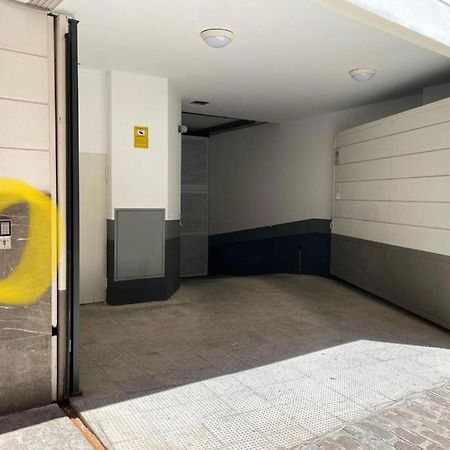 Apartamento En Casco Historico Con Terraza Comunitaria Y Parking Opcional Granada Esterno foto