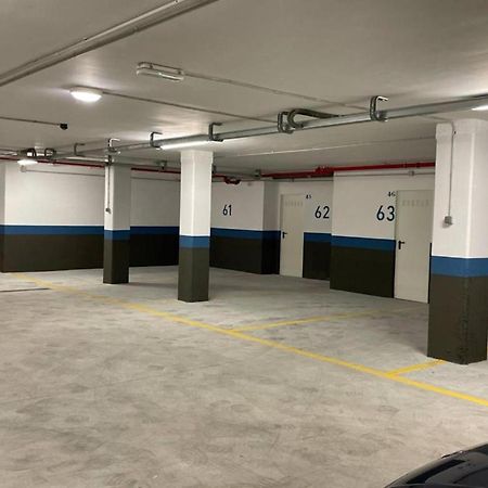 Apartamento En Casco Historico Con Terraza Comunitaria Y Parking Opcional Granada Esterno foto