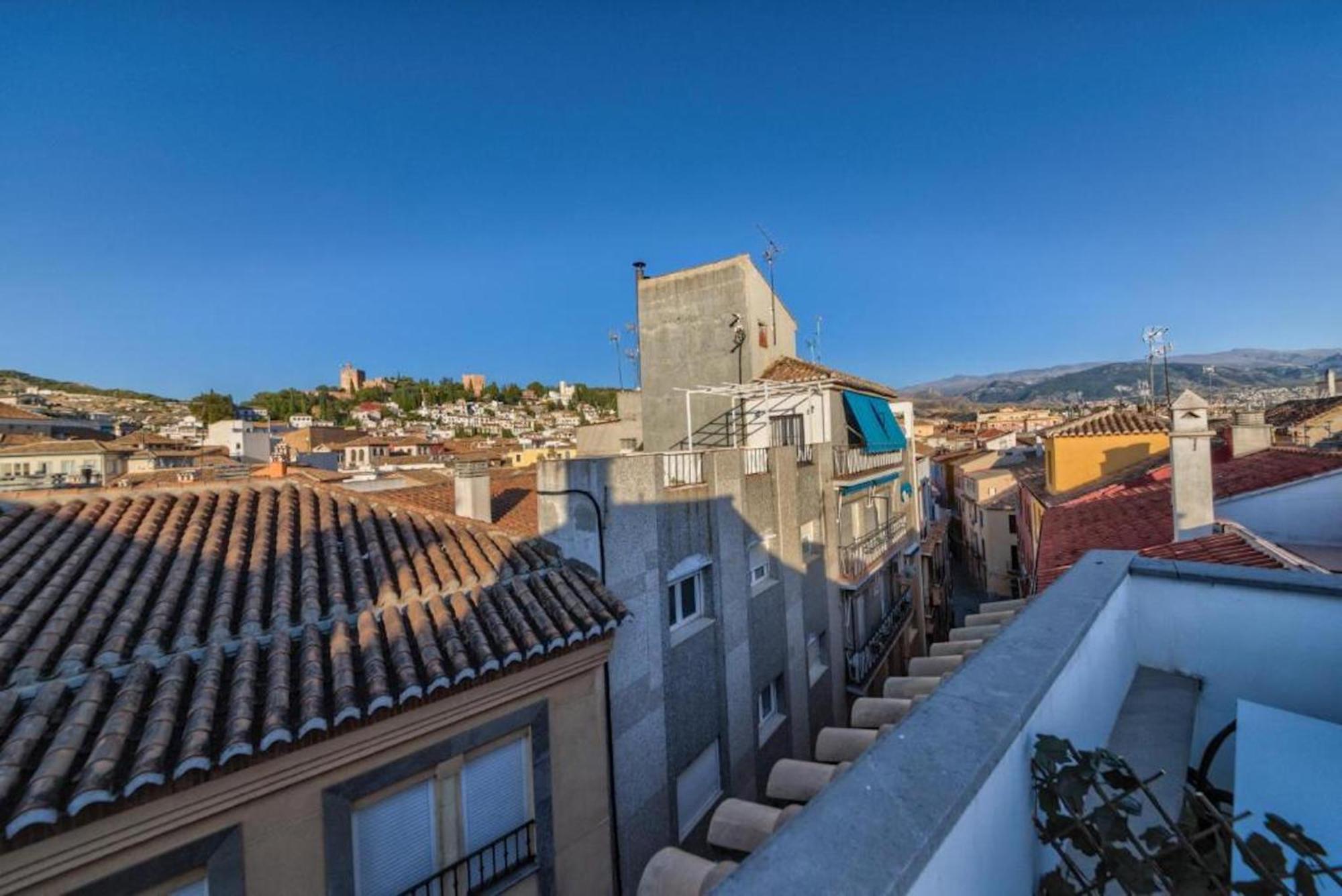 Apartamento En Casco Historico Con Terraza Comunitaria Y Parking Opcional Granada Esterno foto