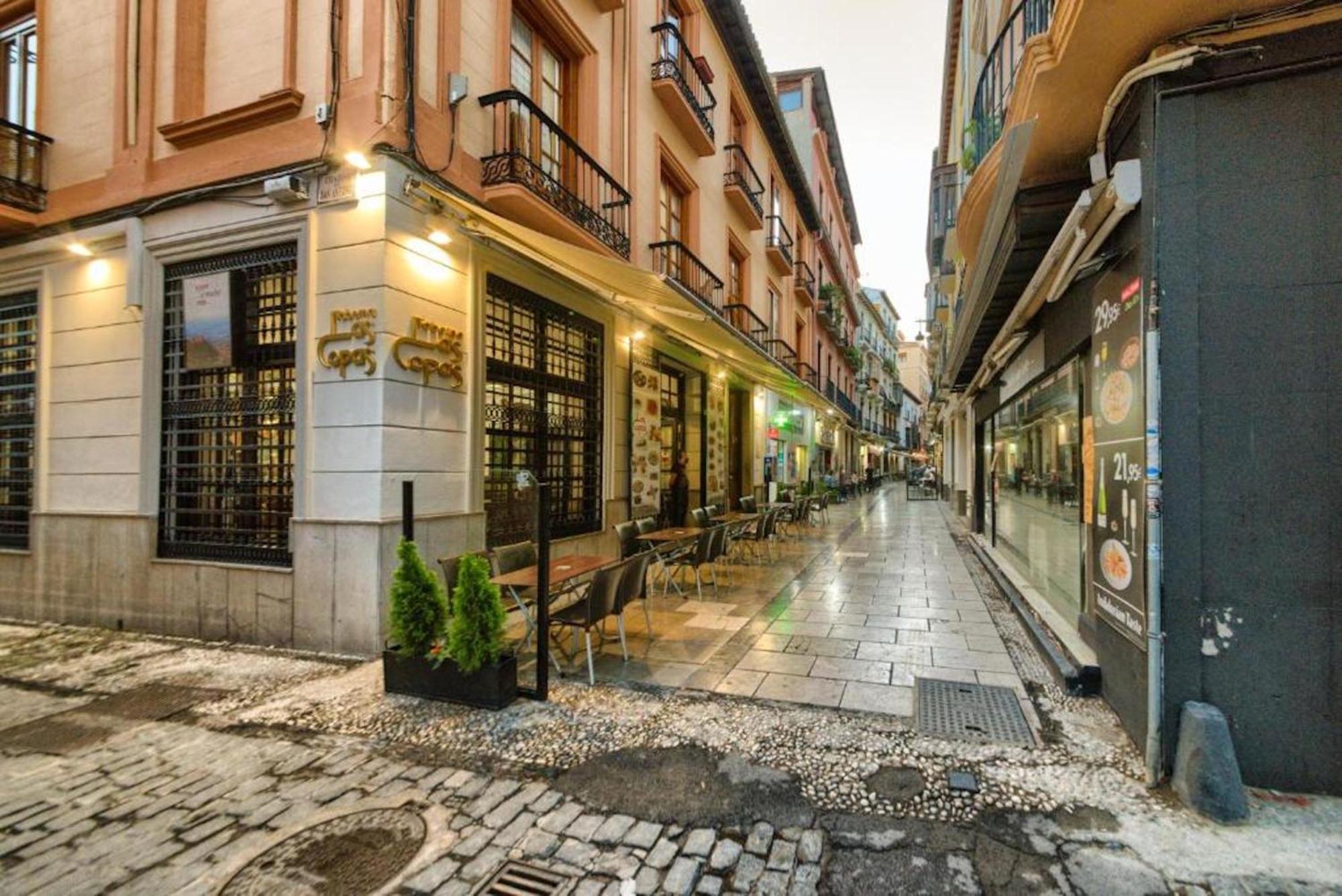 Apartamento En Casco Historico Con Terraza Comunitaria Y Parking Opcional Granada Esterno foto