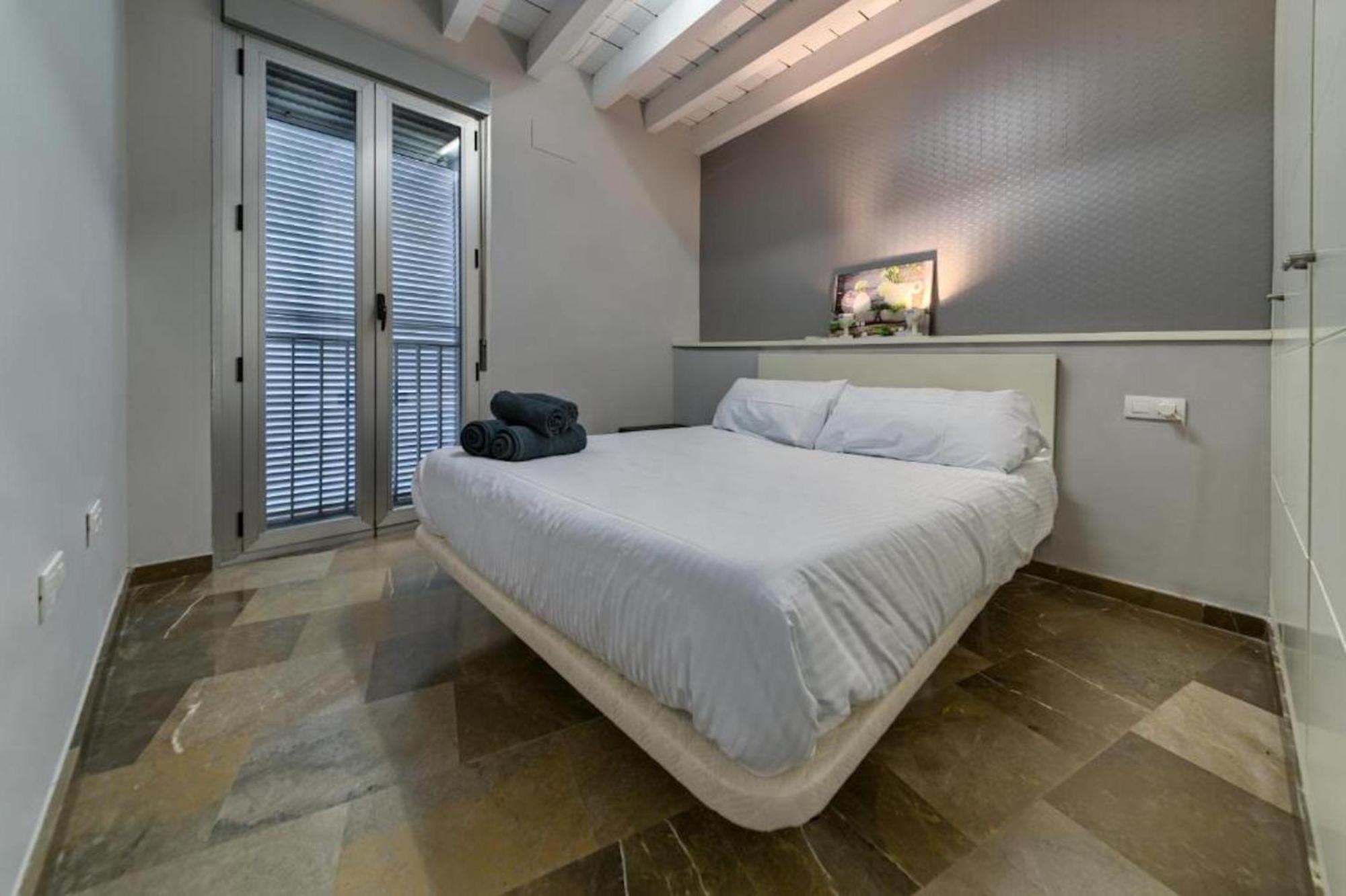 Apartamento En Casco Historico Con Terraza Comunitaria Y Parking Opcional Granada Esterno foto