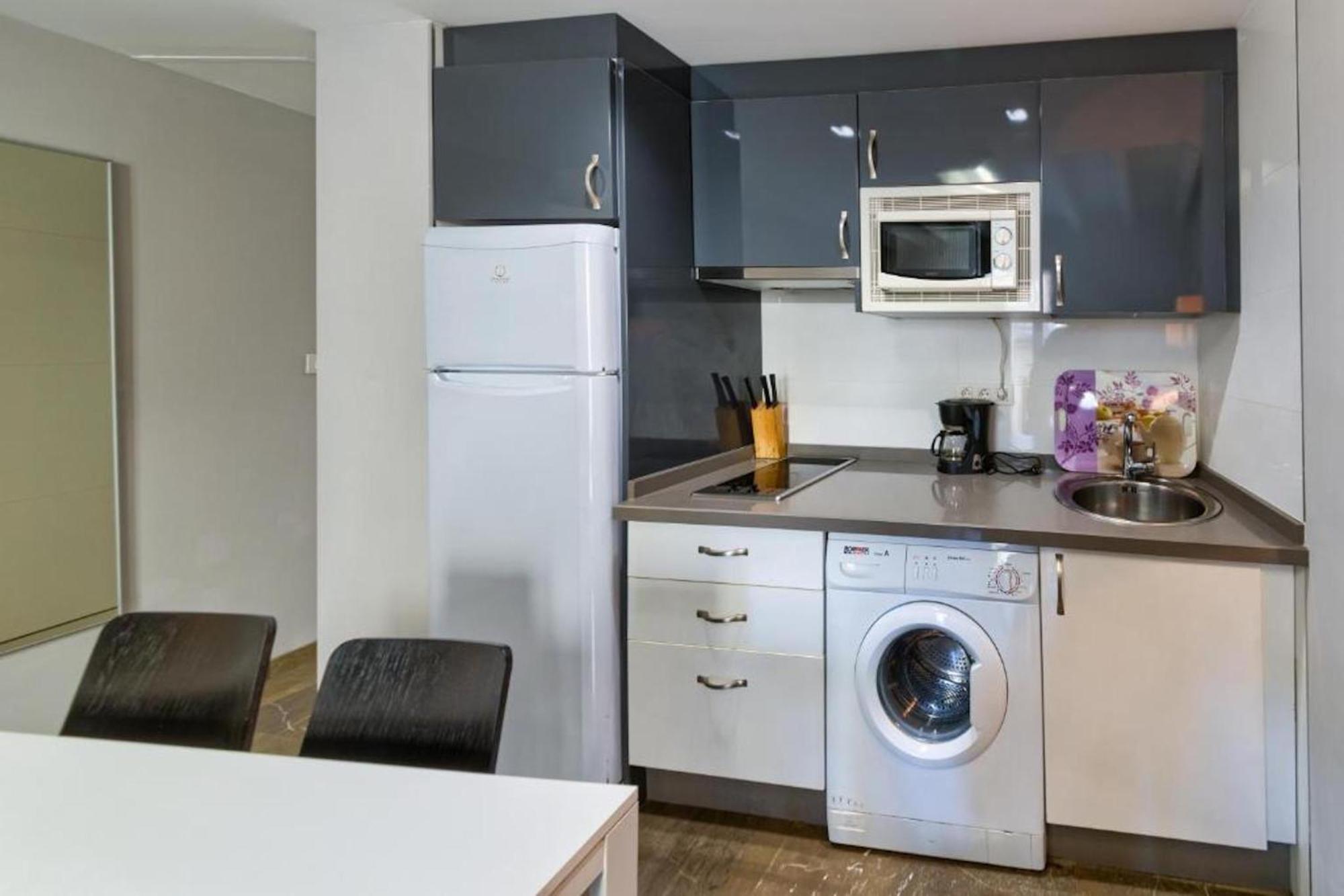 Apartamento En Casco Historico Con Terraza Comunitaria Y Parking Opcional Granada Esterno foto