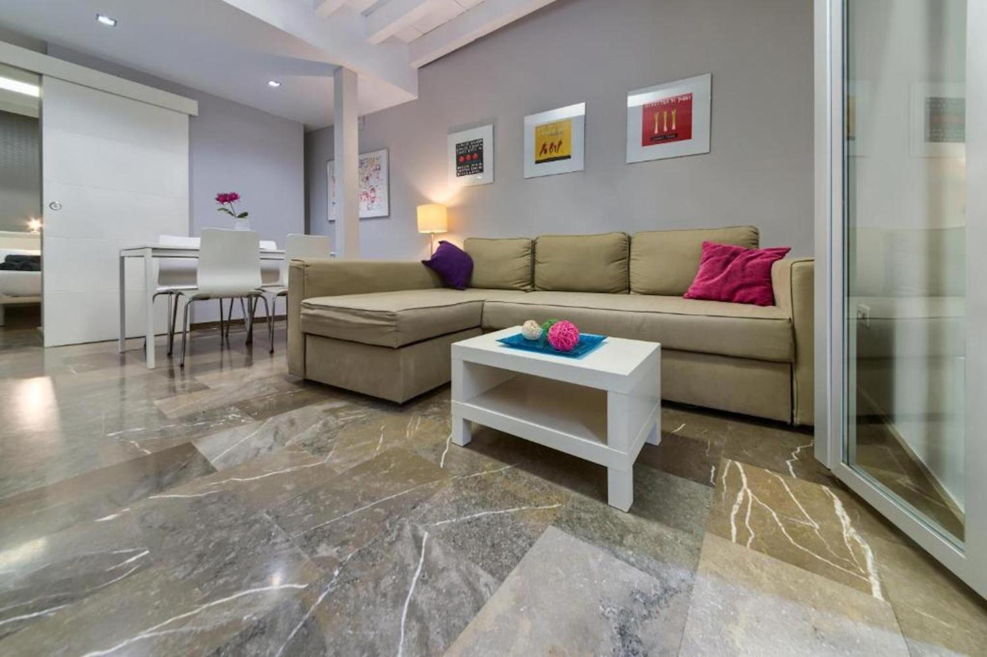 Apartamento En Casco Historico Con Terraza Comunitaria Y Parking Opcional Granada Esterno foto