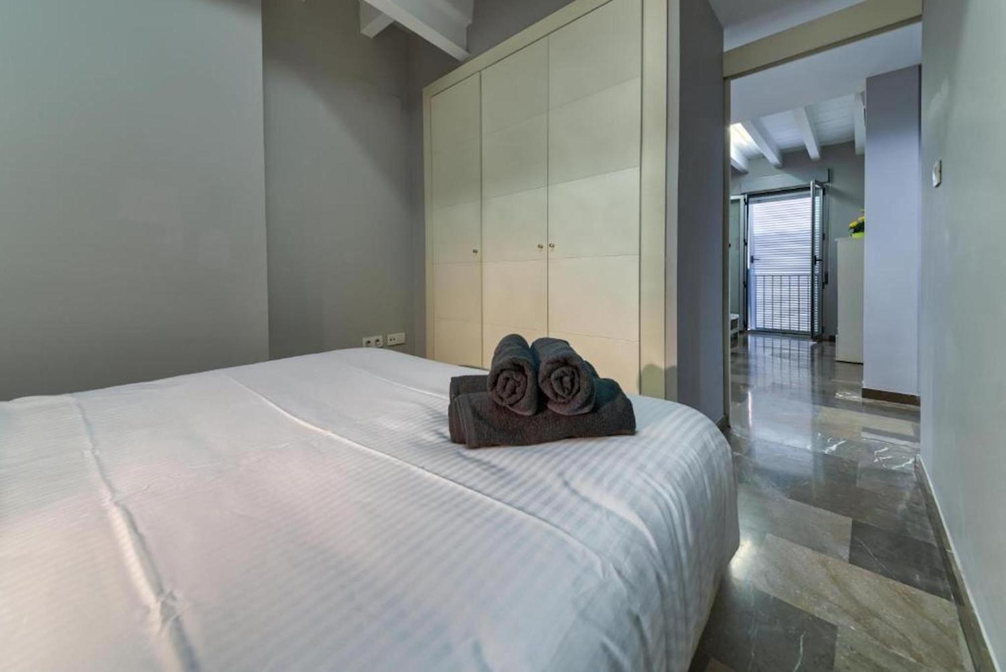 Apartamento En Casco Historico Con Terraza Comunitaria Y Parking Opcional Granada Esterno foto
